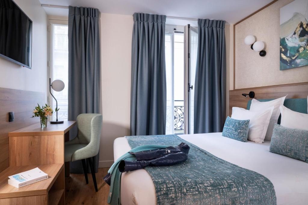 Hotel Theoreme Paris — 10